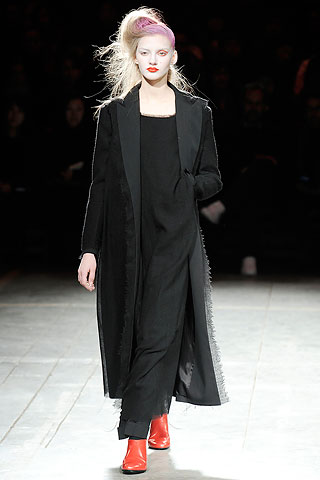Vestido recto tapado largo negro Yohji Yamamoto